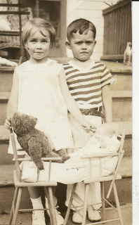 Lois Anne and Thomas Gilbert in young brother and sister photograph